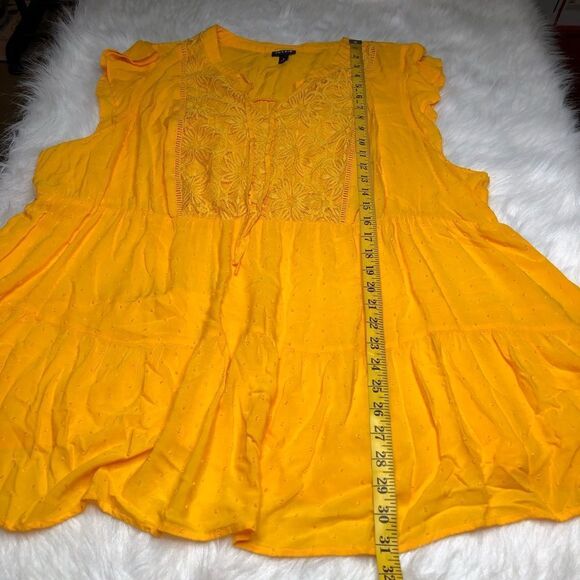 Torrid Women’s Yellow Cap Sleeve Swiss Dot Crochet Inset Tie-Front Top Size 4X - Picture 10 of 13
